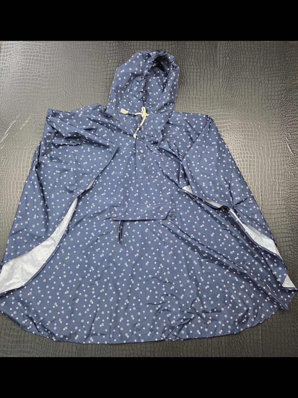 Madewell (Re)sourced Packable Rain Poncho in Twilight